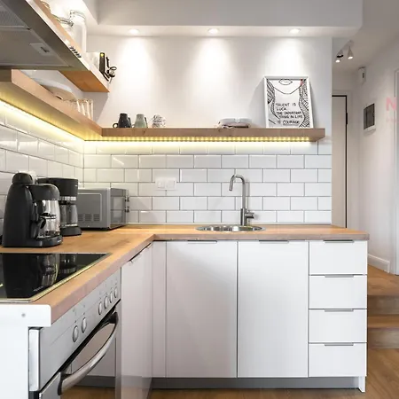 Zaphira, Nilie Hospitality Mgmt