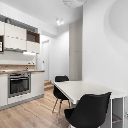 Zaphira, Nilie Hospitality Mgmt