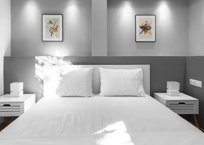 Zaphira, Nilie Hospitality Mgmt